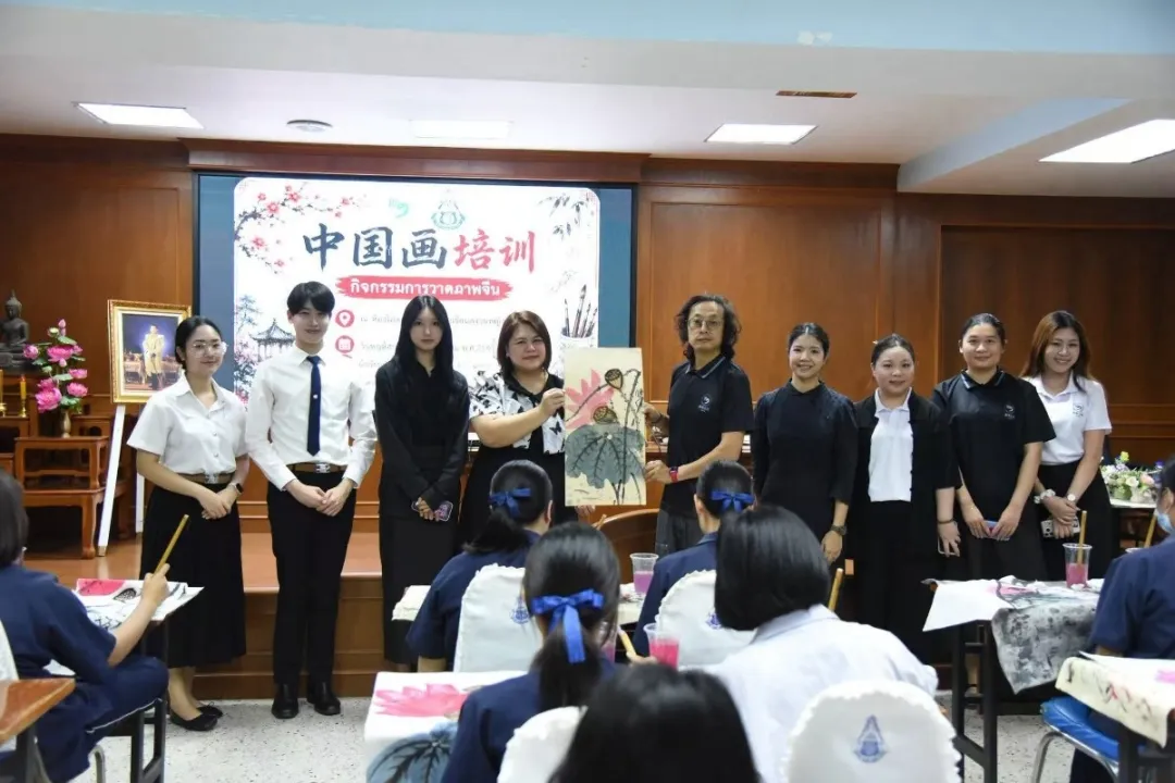 育见新时代·光明会谈丨开云kaiyun登录入口党委书记李顺兴:师范立校 研发强校 开放兴校——培养造就有时代担当的“大先生” 育见新时代·光明会谈丨开云kaiyun登录入口党委书记李顺兴:师范立校 研发强校 开放兴校——培养造就有时代担当的“大先生”